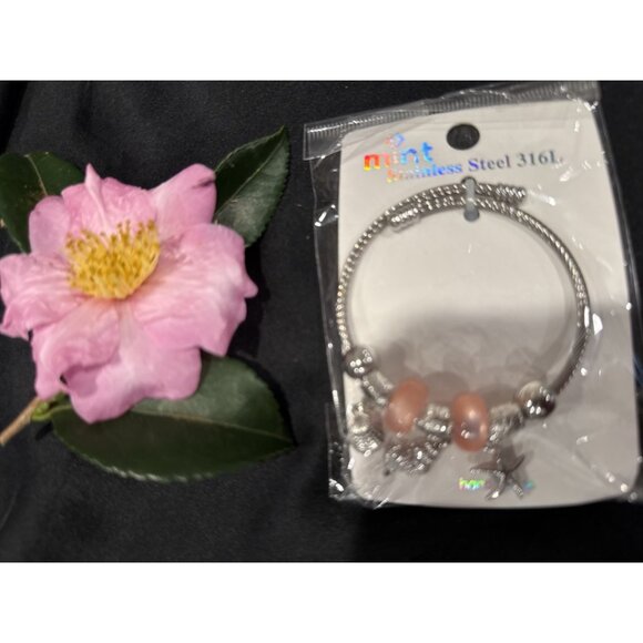 Mint Stainless Steel Crystal Starfish Shell Charm Silvertone Bangle Bracelet NEW - Picture 6 of 7